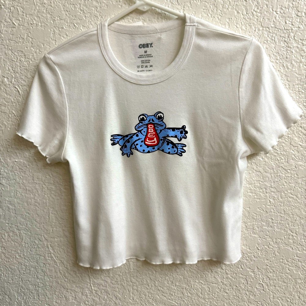 Women’s Obey Cropped White Soft Cotton T-Shirt, Size Medium NWOT